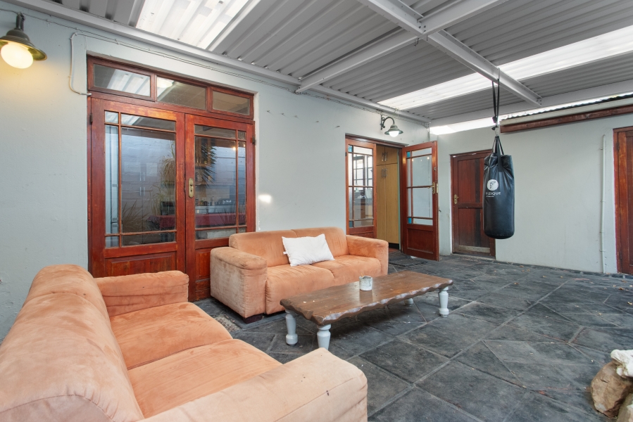 To Let 10 Bedroom Property for Rent in Observatory Western Cape